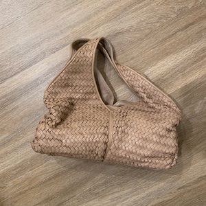 Sondra Robert’s cream hobo leather bag